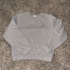 Basic Nike Crewneck